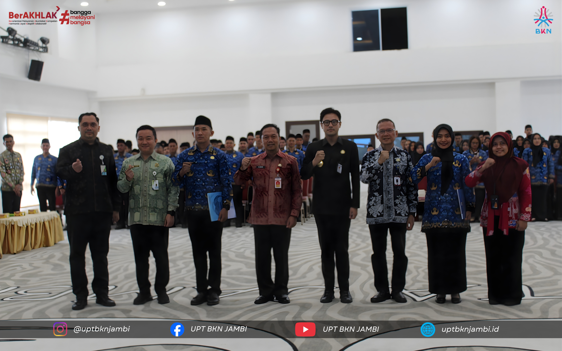Penyerahan SK Pengangkatan dan Pelantikan Pengambilan Sumpah/Janji Pegawai Pemerintah dengan Perjanjian Kerja (PPPK)  Paruh Waktu Tahun Anggaran 2025 di Lingkungan Pemerintah Kota Jambi